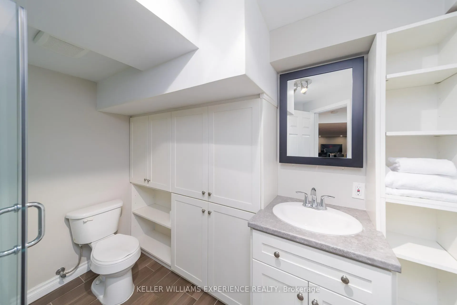 Photo 19 of 175 Hanmer Street W, Barrie, West Bayfield — HOMEH