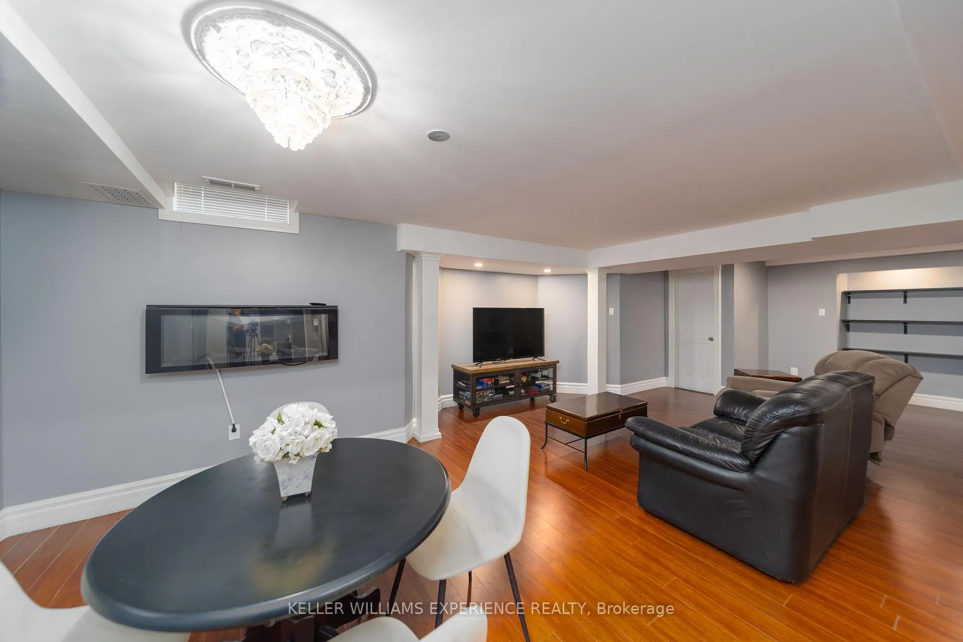 Photo 25 of 175 Hanmer Street W, Barrie, West Bayfield — HOMEH