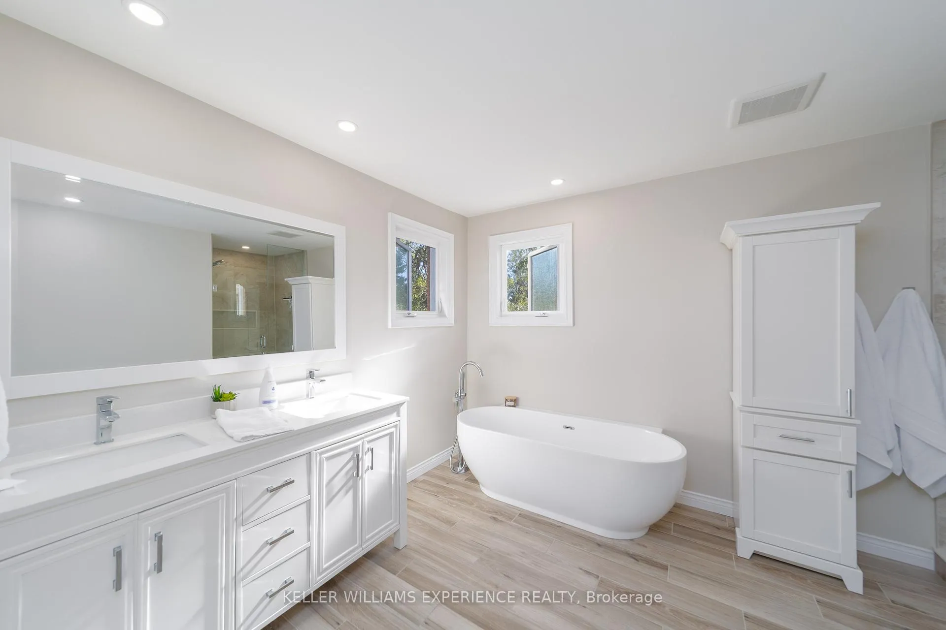 Photo 38 of 175 Hanmer Street W, Barrie, West Bayfield — HOMEH