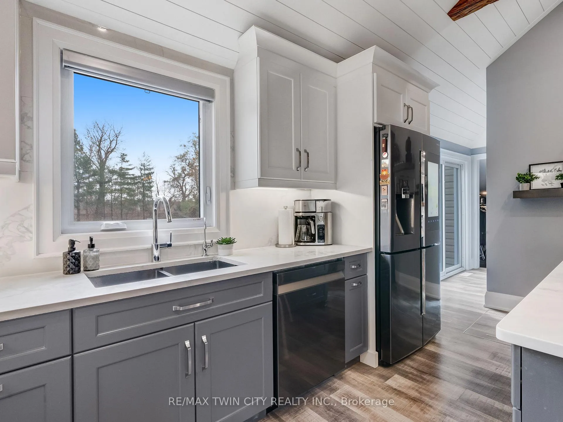 Photo 9 of 235 Oakland Road, Brant, Oakland — HOMEH