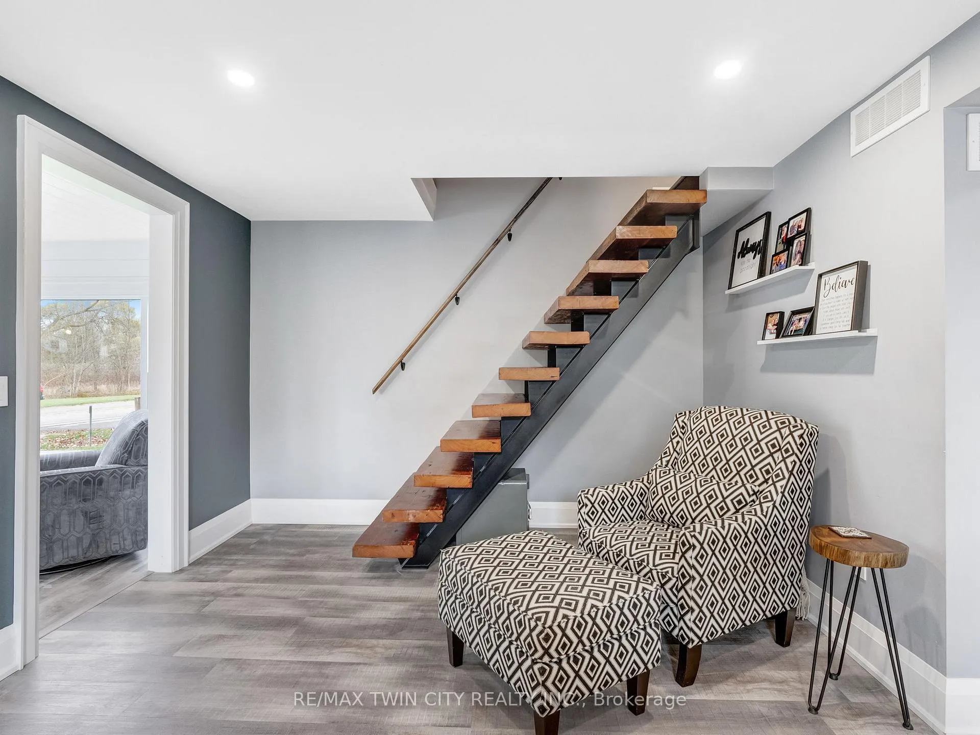 Photo 20 of 235 Oakland Road, Brant, Oakland — HOMEH
