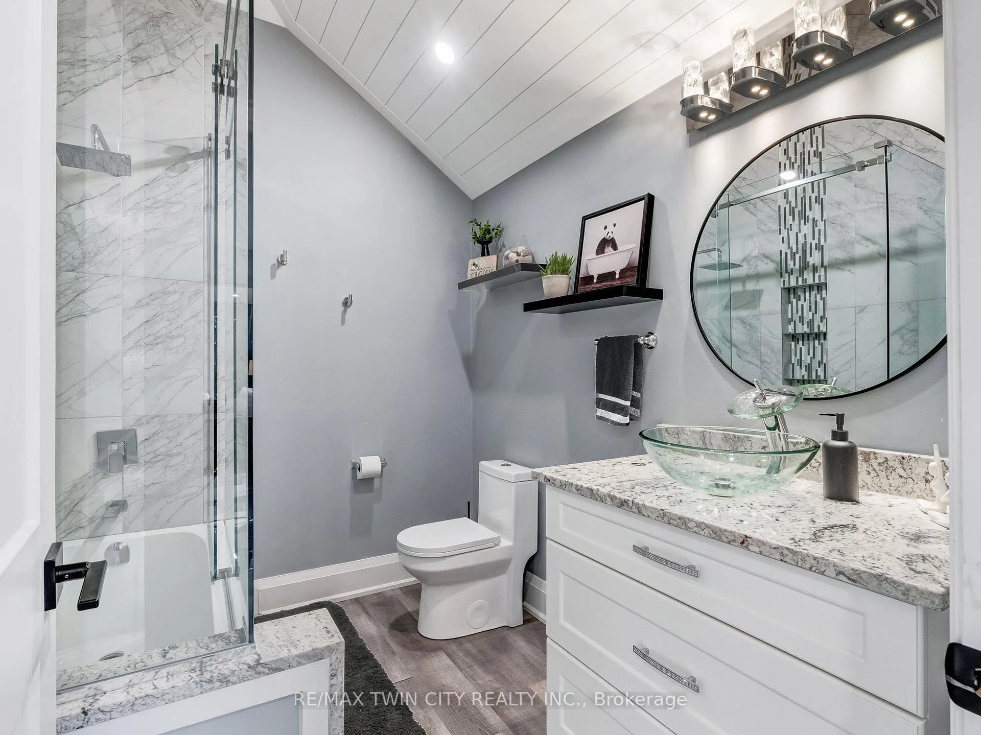Photo 25 of 235 Oakland Road, Brant, Oakland — HOMEH