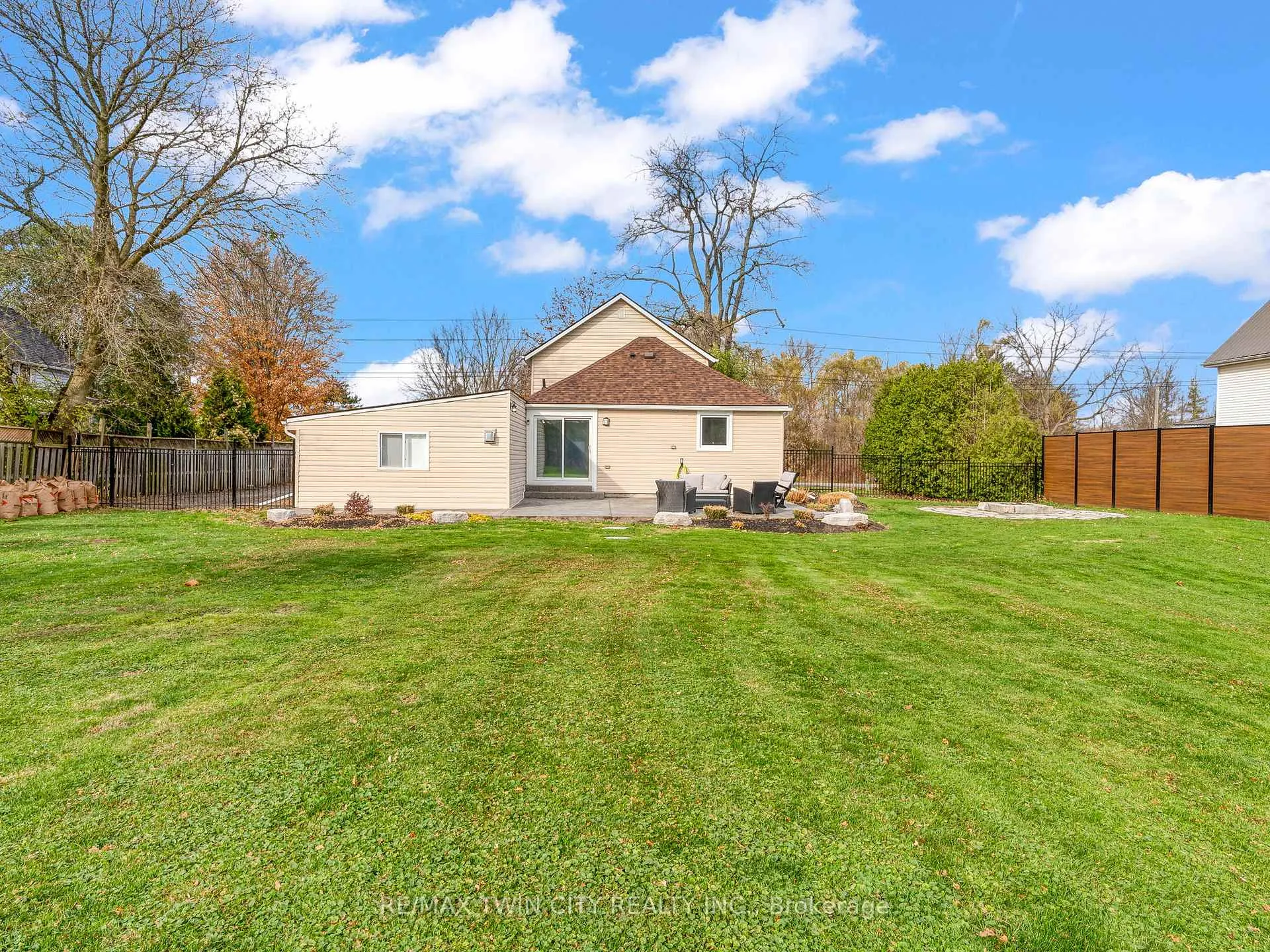 Photo 34 of 235 Oakland Road, Brant, Oakland — HOMEH
