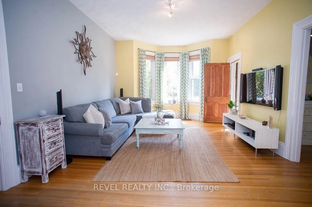 Photo 13 of 386 Maple Avenue S, Brant, Burford — HOMEH