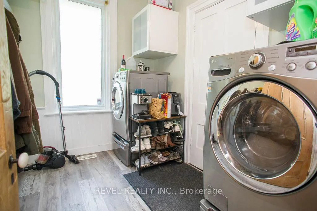 Photo 19 of 386 Maple Avenue S, Brant, Burford — HOMEH