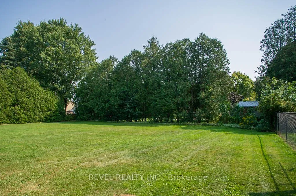 Photo 38 of 386 Maple Avenue S, Brant, Burford — HOMEH