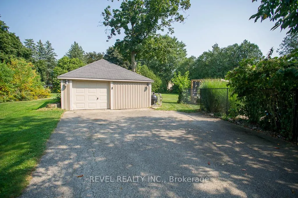 Photo 40 of 386 Maple Avenue S, Brant, Burford — HOMEH