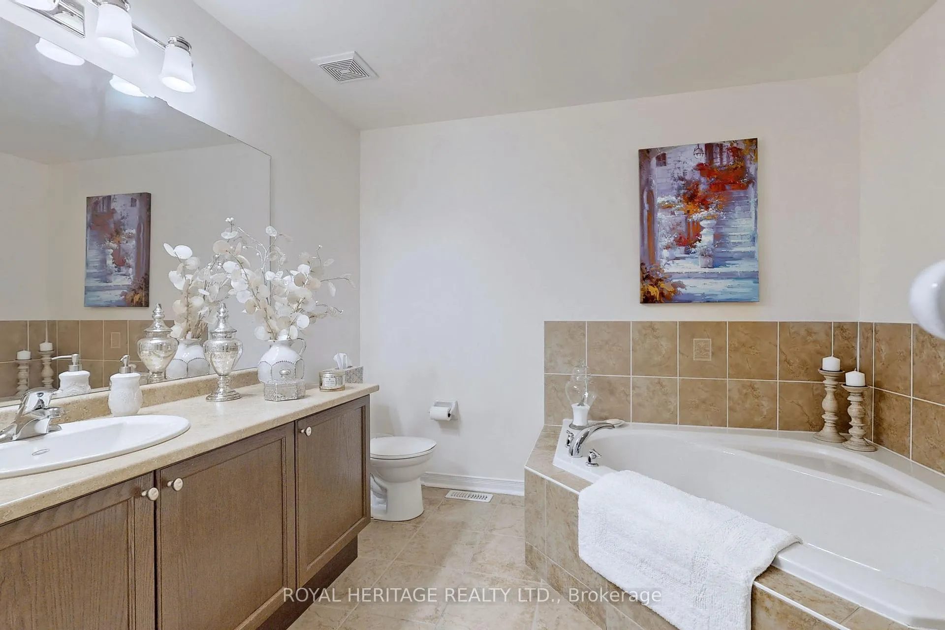 Photo 19 of 103 Alldread Crescent, Clarington, Newcastle — HOMEH