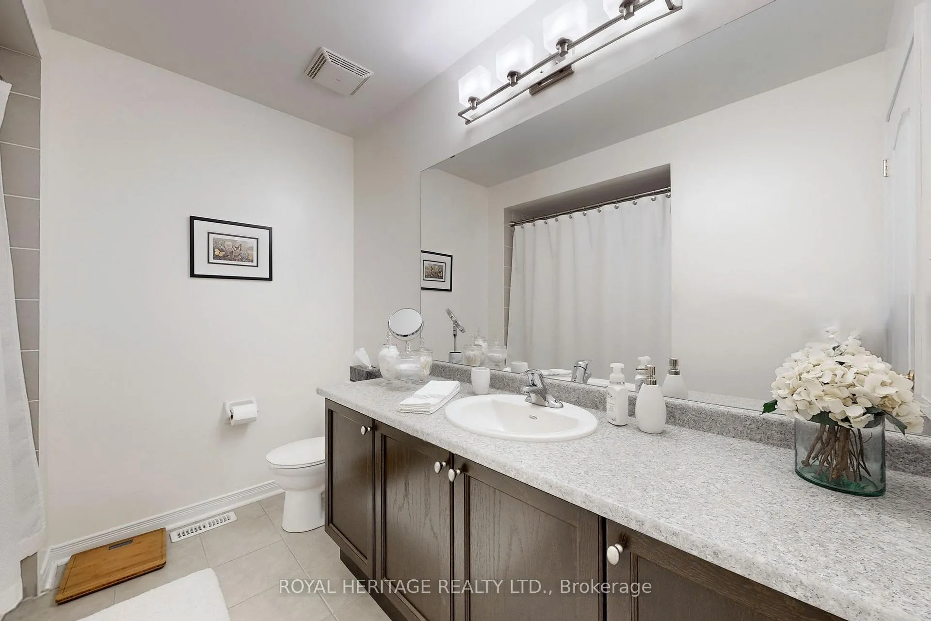 Photo 26 of 103 Alldread Crescent, Clarington, Newcastle — HOMEH