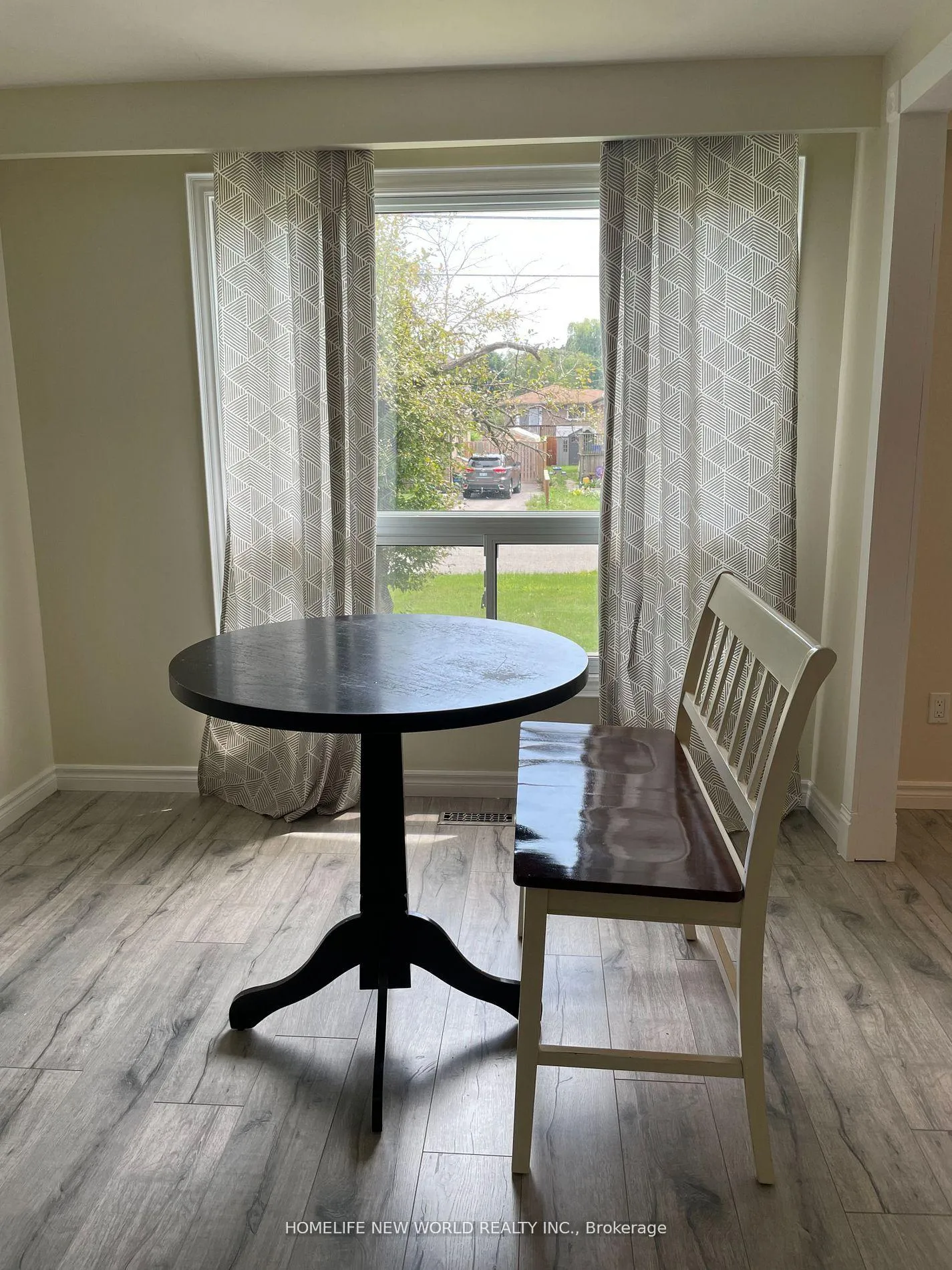 Photo 6 of 862 Hillcrest Road, Pickering, West Shore — HOMEH