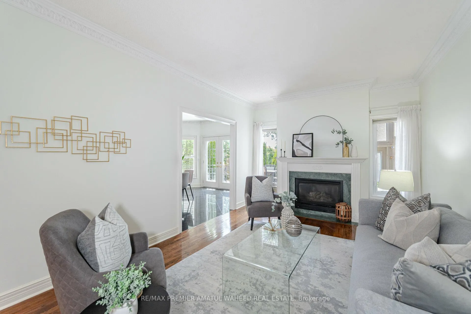 Photo 14 of 2 Polo Crescent, Vaughan, East Woodbridge — HOMEH