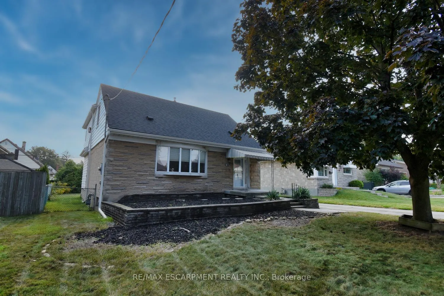 Photo 2 of 53 Martin Road, Hamilton, Rosedale — HOMEH