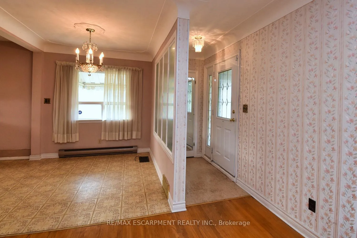 Photo 4 of 53 Martin Road, Hamilton, Rosedale — HOMEH