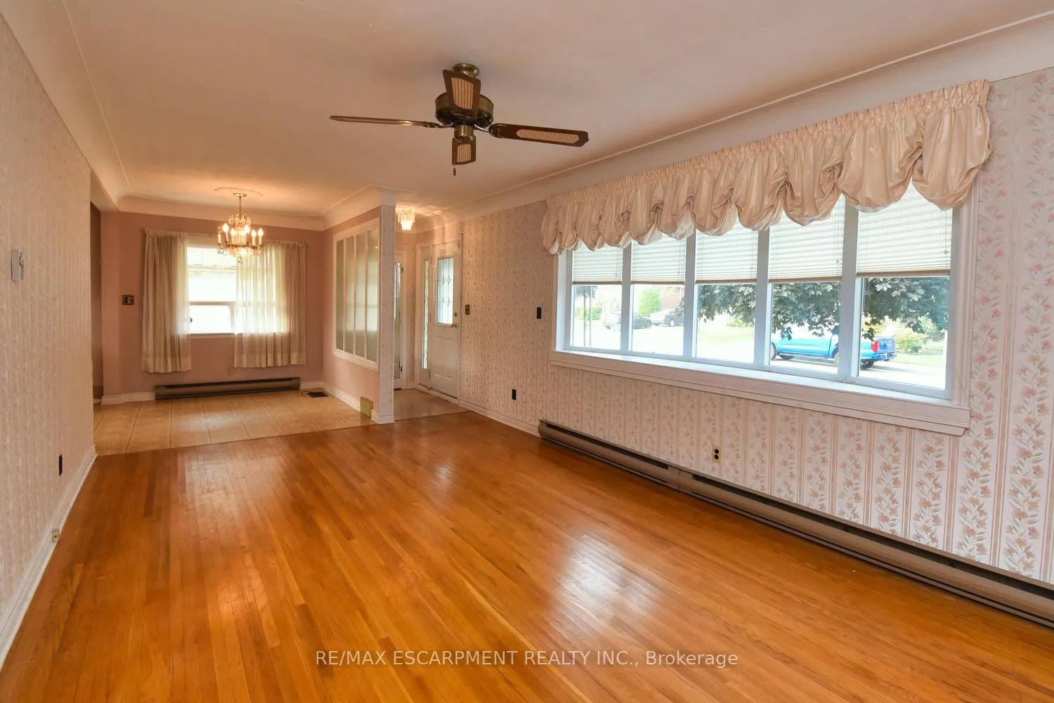 Photo 5 of 53 Martin Road, Hamilton, Rosedale — HOMEH