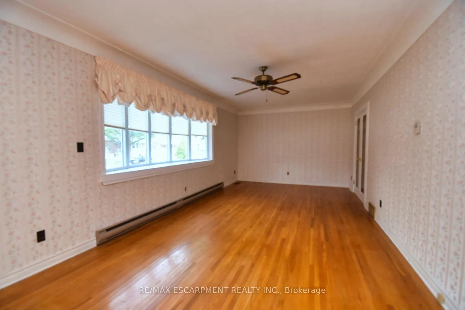 Photo 7 of 53 Martin Road, Hamilton, Rosedale — HOMEH