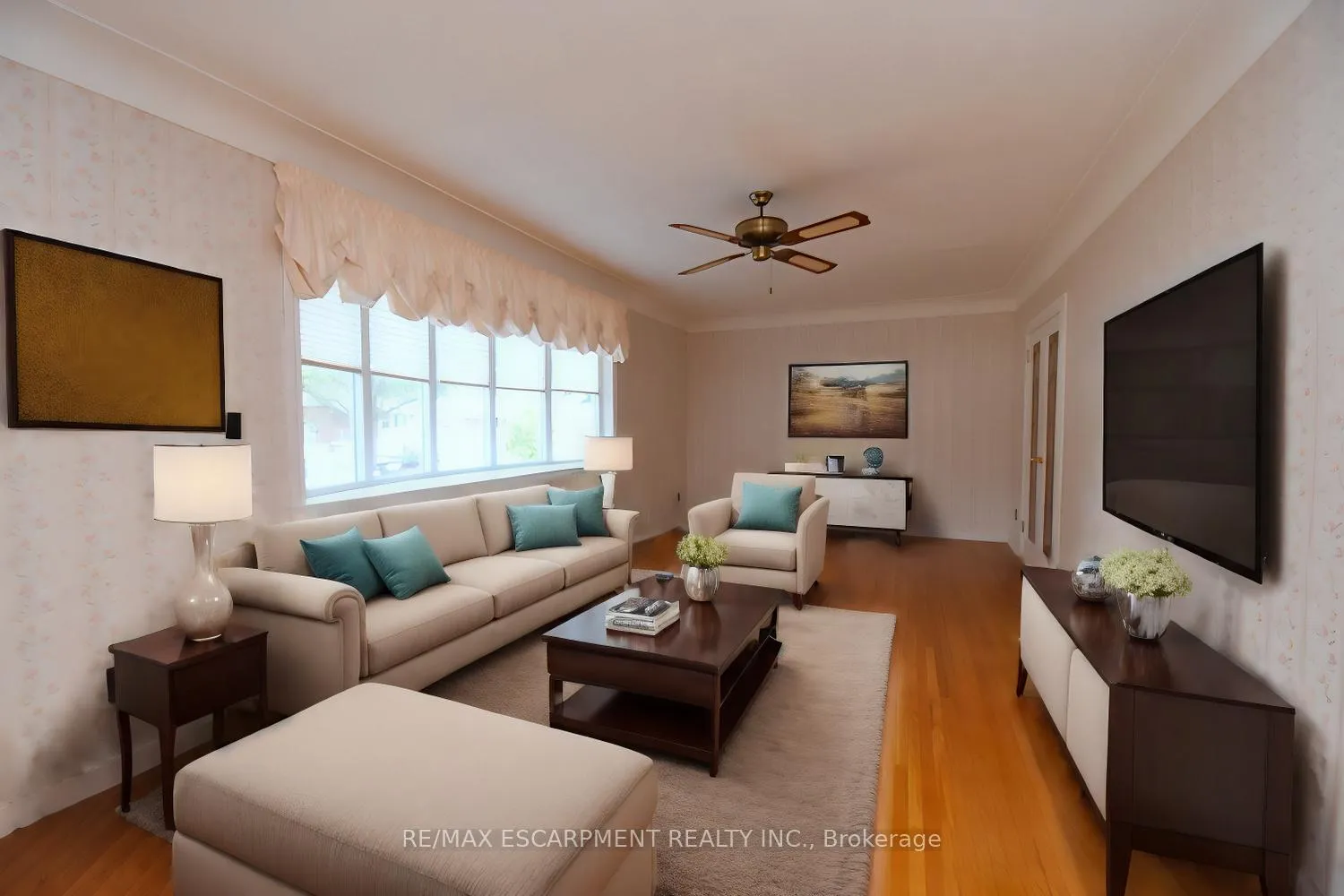 Photo 8 of 53 Martin Road, Hamilton, Rosedale — HOMEH