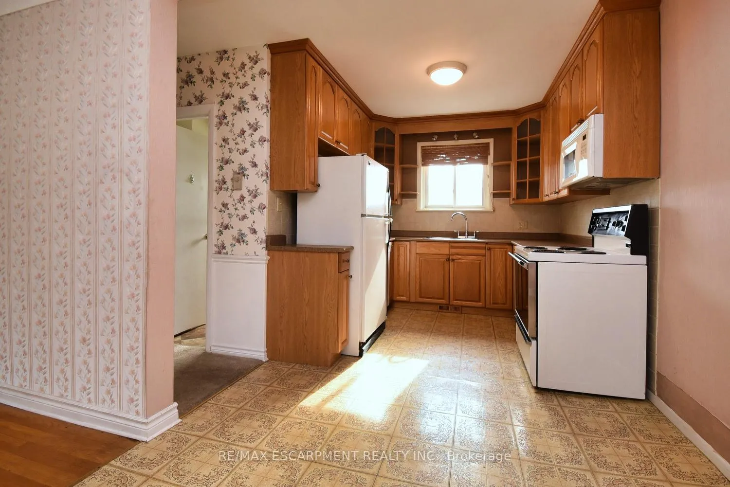 Photo 14 of 53 Martin Road, Hamilton, Rosedale — HOMEH