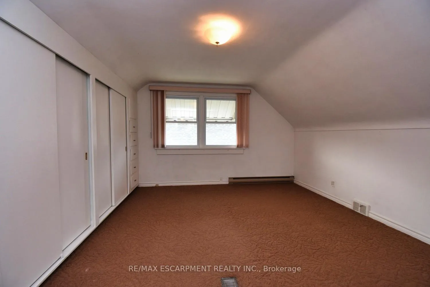 Photo 21 of 53 Martin Road, Hamilton, Rosedale — HOMEH