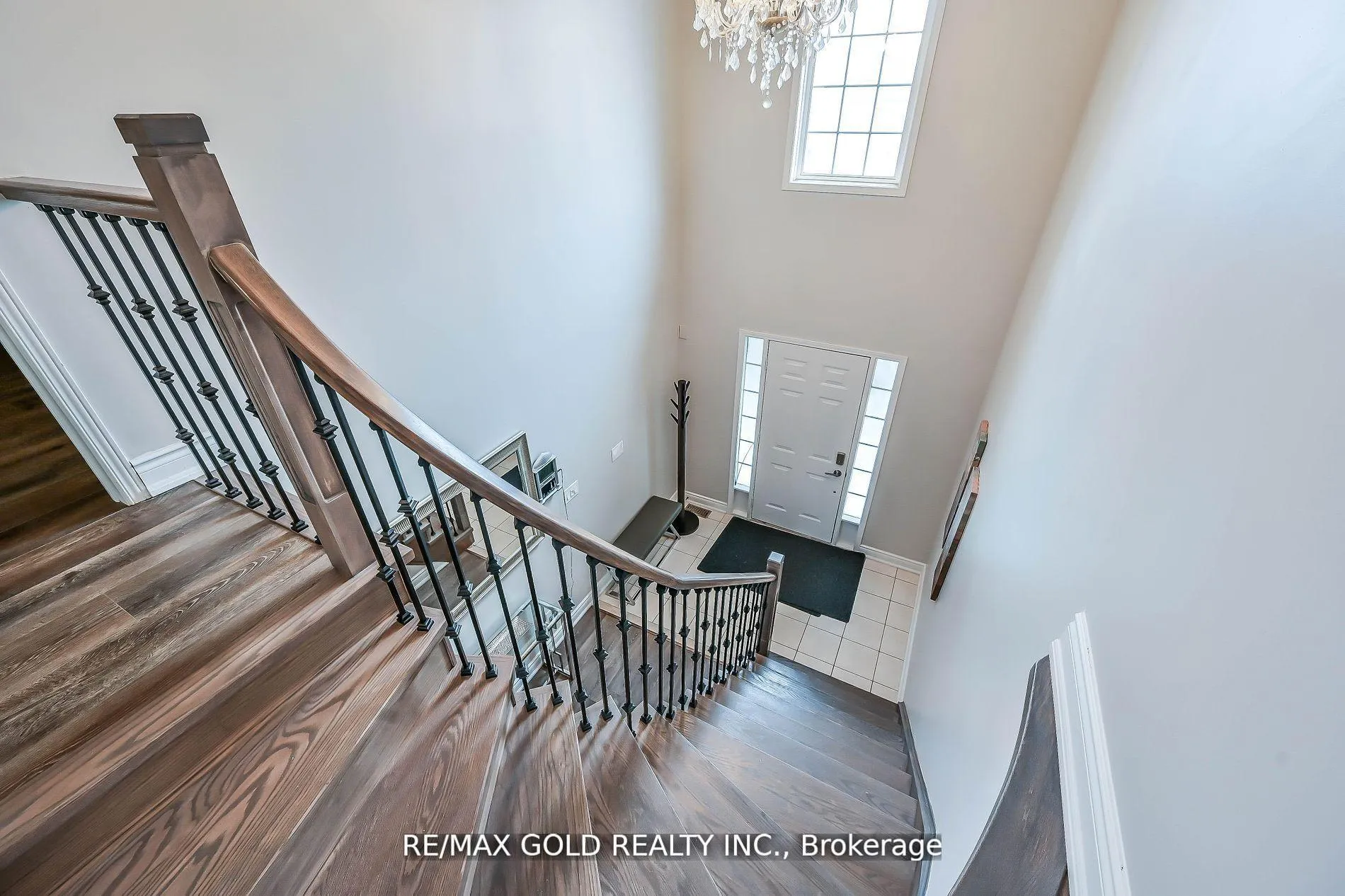 Photo 25 of 56 Meadow Wood Crescent, Hamilton, Stoney Creek Mountain — HOMEH