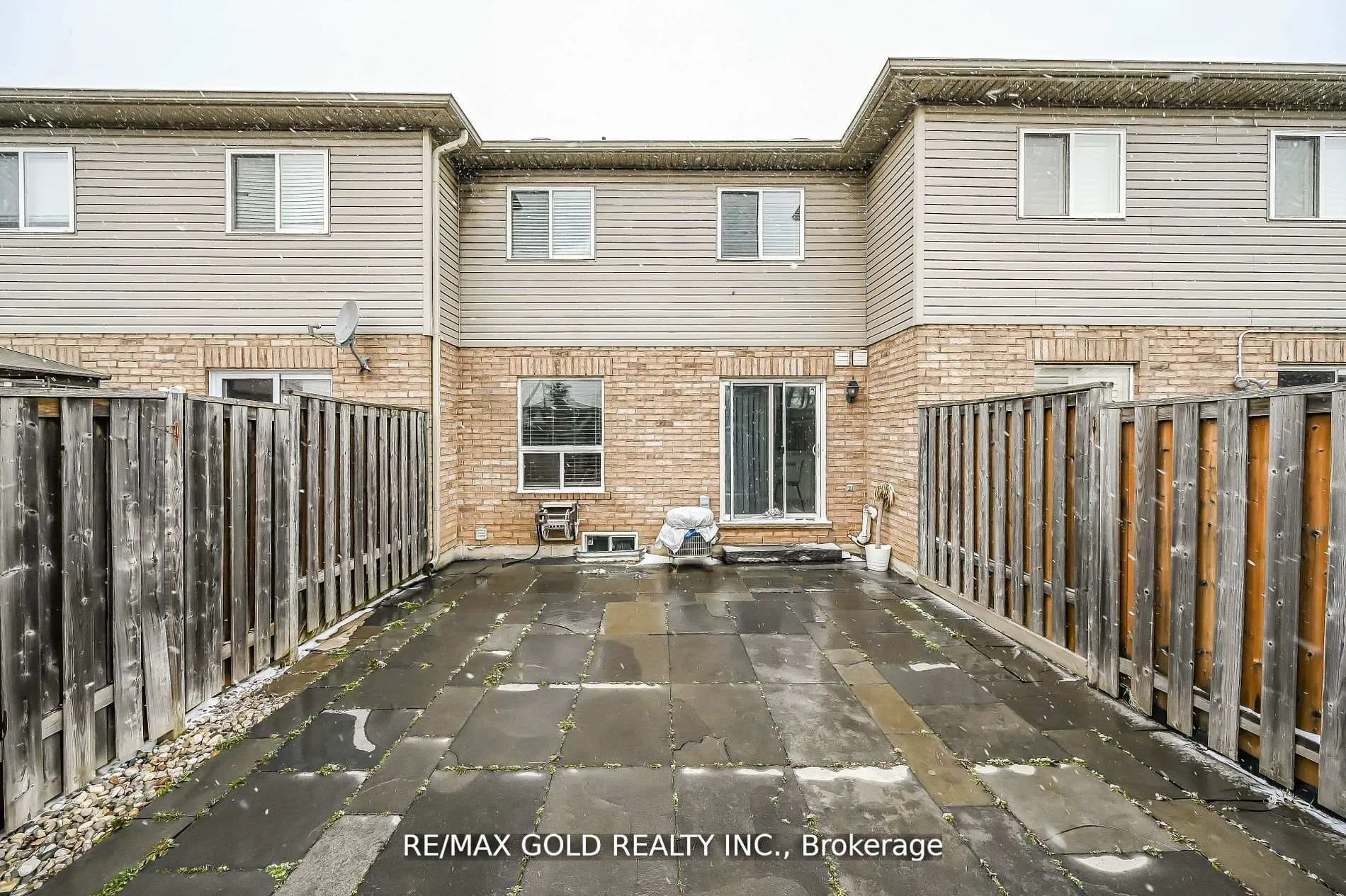 Photo 39 of 56 Meadow Wood Crescent, Hamilton, Stoney Creek Mountain — HOMEH