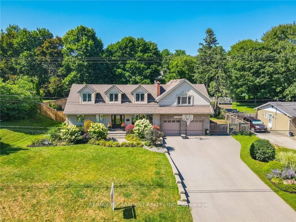 Photo 2 of 37 Maple Avenue, Hamilton, Greensville — HOMEH
