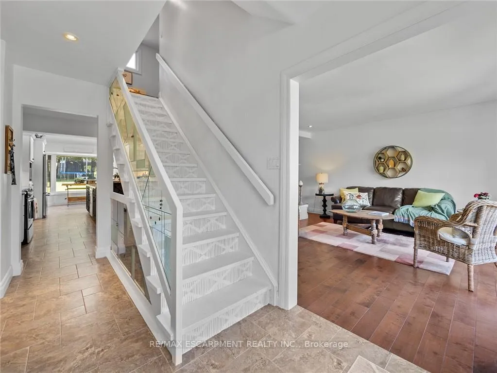 Photo 6 of 37 Maple Avenue, Hamilton, Greensville — HOMEH