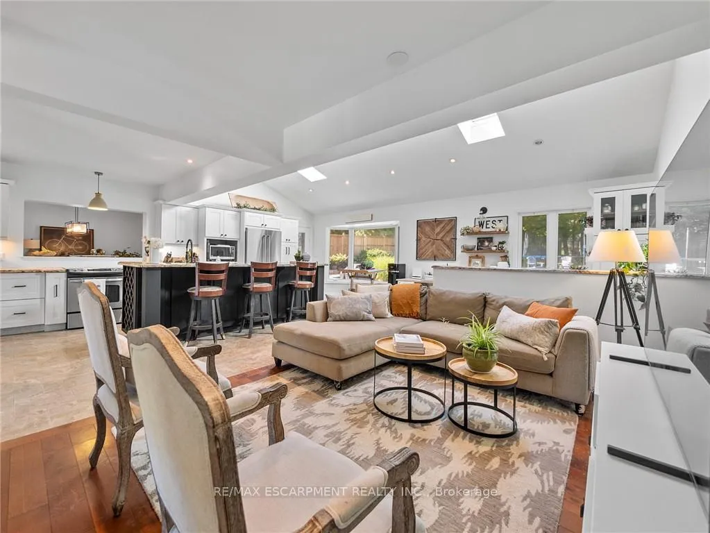 Photo 10 of 37 Maple Avenue, Hamilton, Greensville — HOMEH