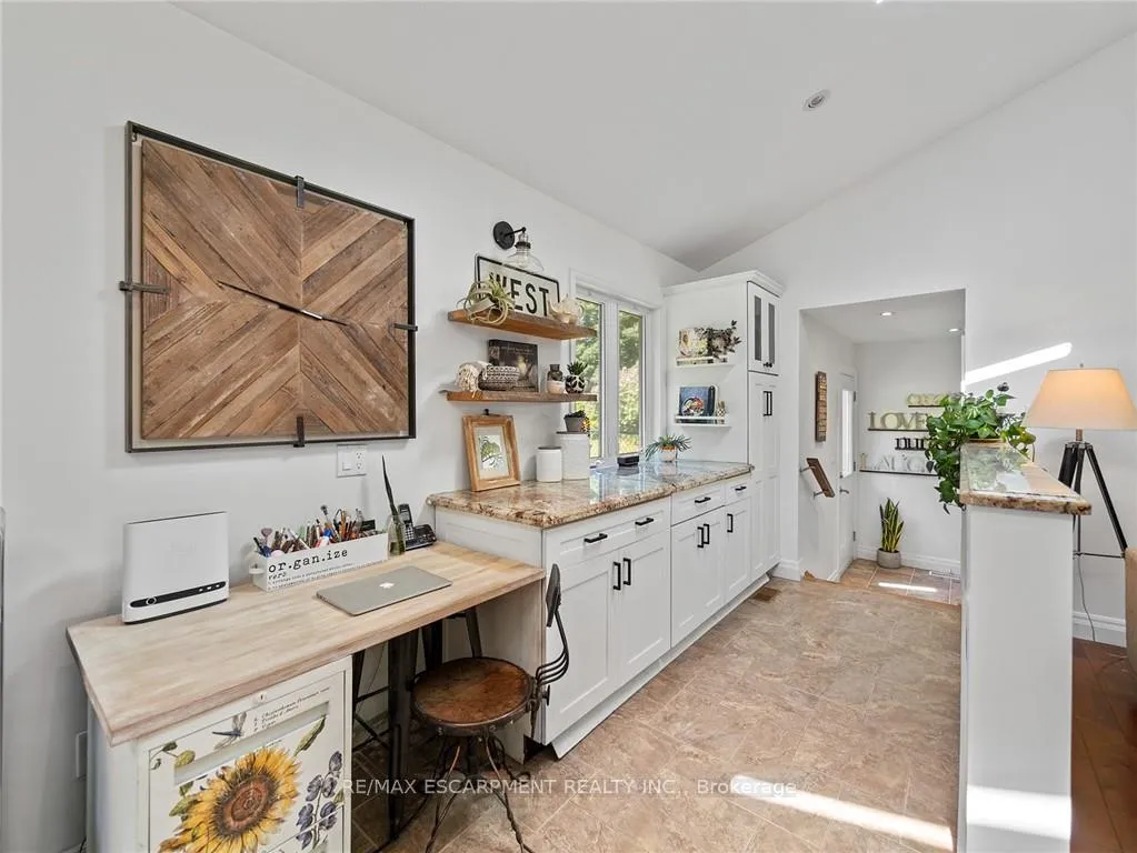 Photo 14 of 37 Maple Avenue, Hamilton, Greensville — HOMEH