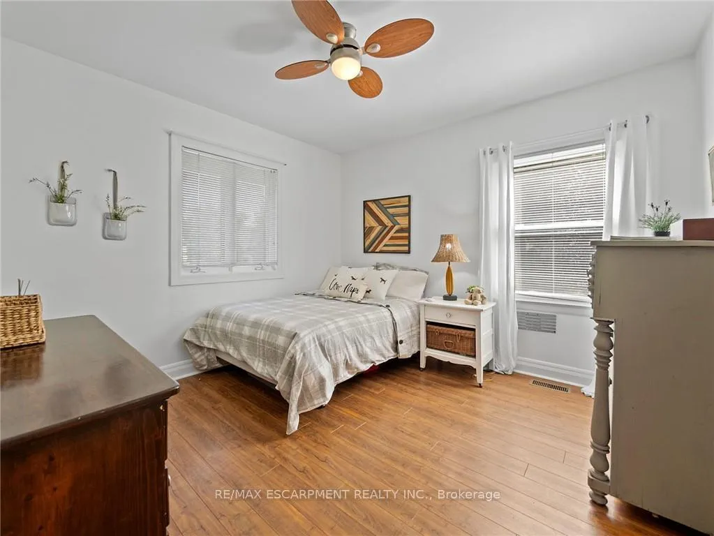 Photo 18 of 37 Maple Avenue, Hamilton, Greensville — HOMEH