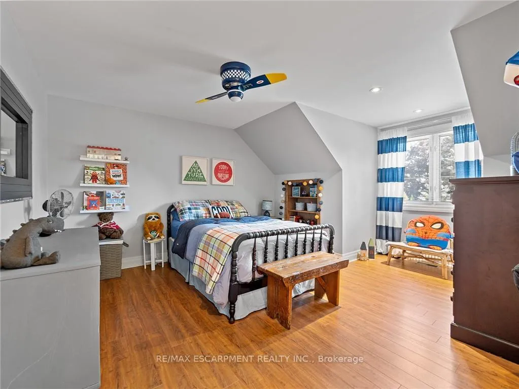 Photo 21 of 37 Maple Avenue, Hamilton, Greensville — HOMEH