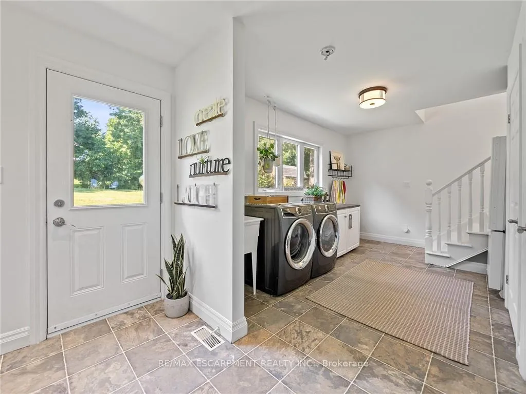 Photo 28 of 37 Maple Avenue, Hamilton, Greensville — HOMEH