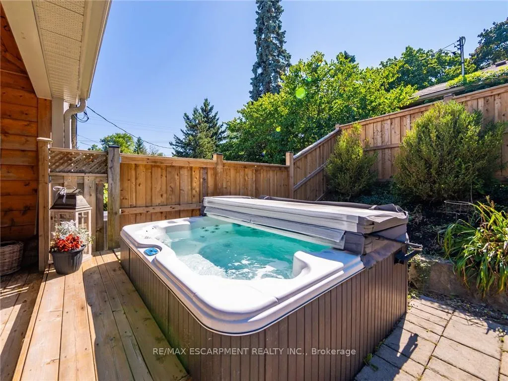Photo 32 of 37 Maple Avenue, Hamilton, Greensville — HOMEH