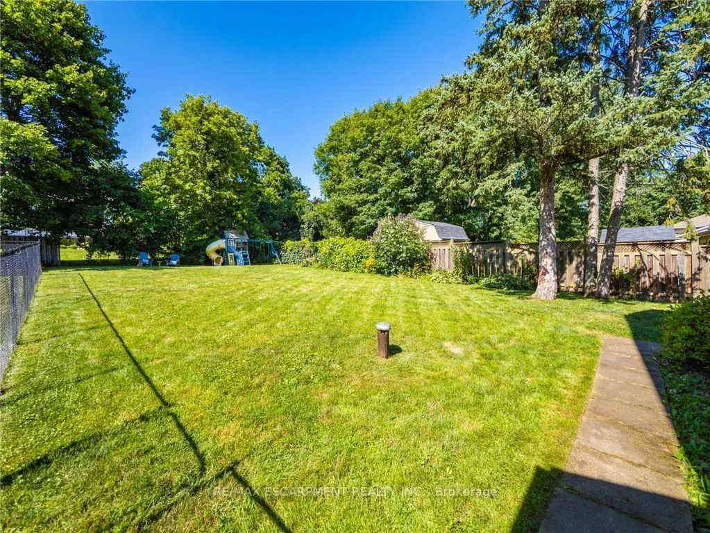Photo 37 of 37 Maple Avenue, Hamilton, Greensville — HOMEH