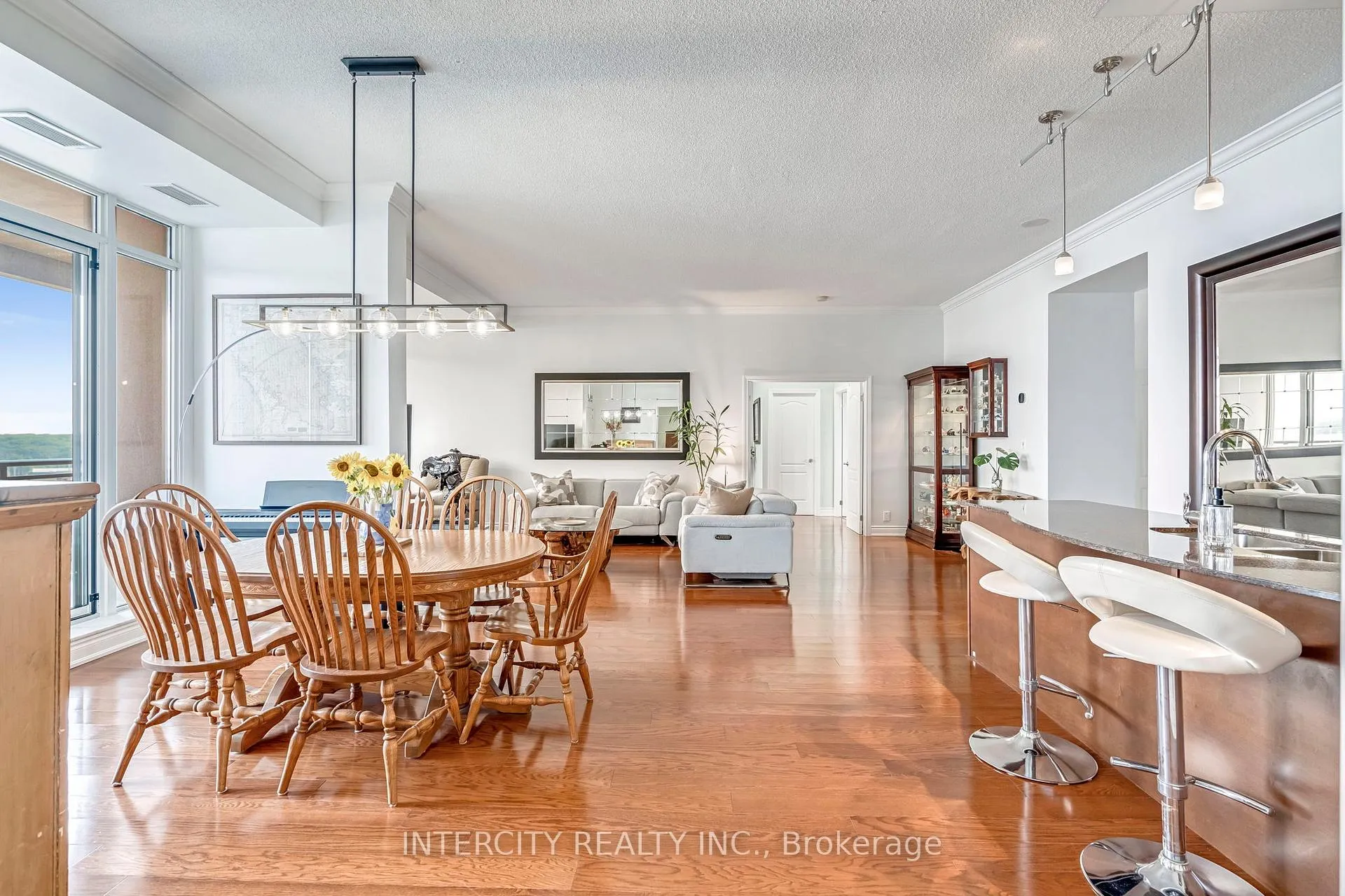 Photo 8 of Unit LPH03, 699 Aberdeen Boulevard, Midland — HOMEH