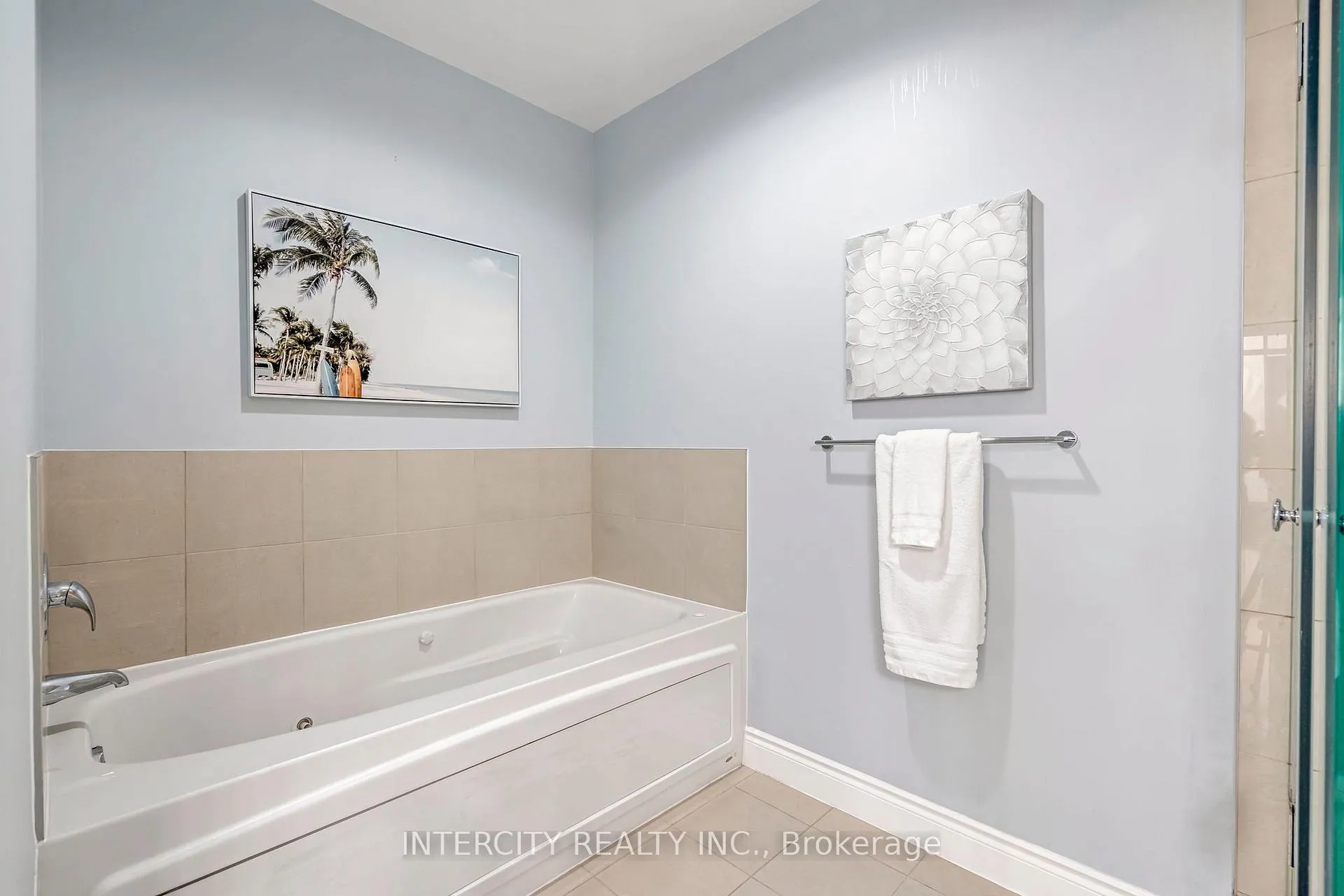 Photo 14 of Unit LPH03, 699 Aberdeen Boulevard, Midland — HOMEH