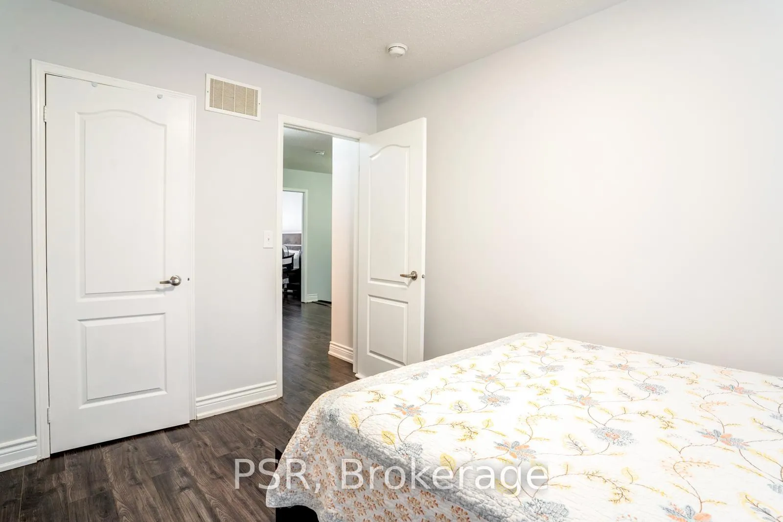 Photo 33 of 15 Quarrie Lane, Ajax, Northwest Ajax — HOMEH