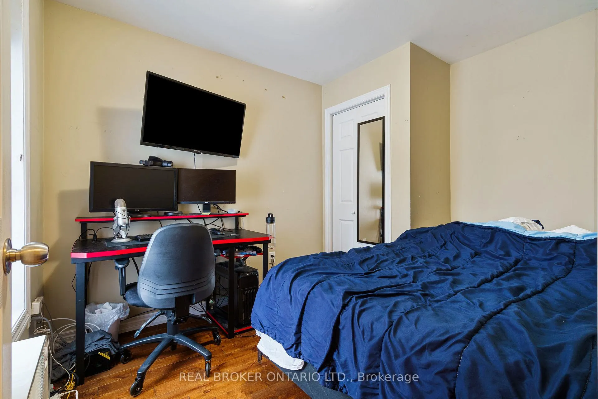 Photo 17 of 232 Wellington Street N, Hamilton, Beasley — HOMEH