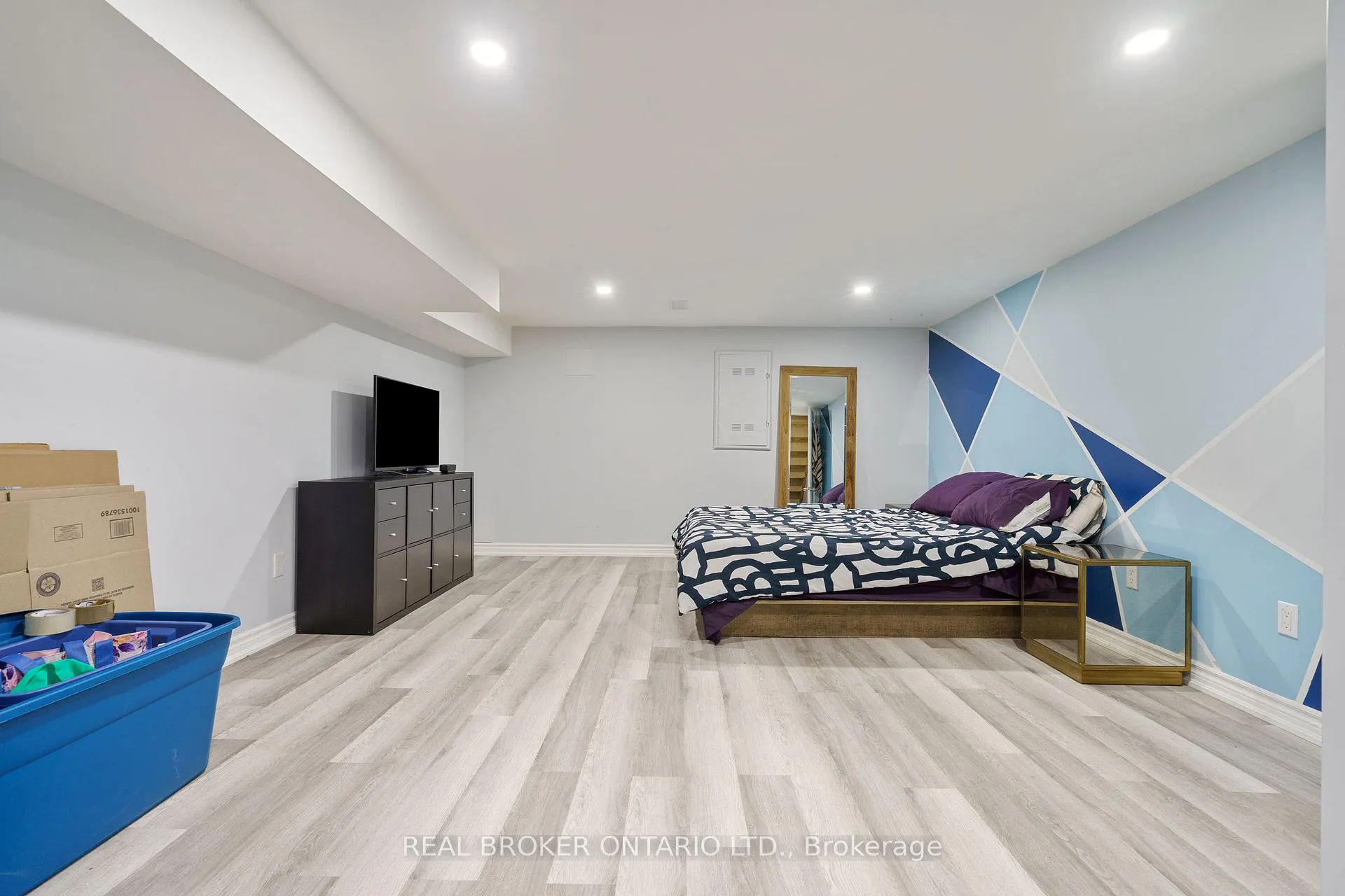 Photo 25 of 232 Wellington Street N, Hamilton, Beasley — HOMEH