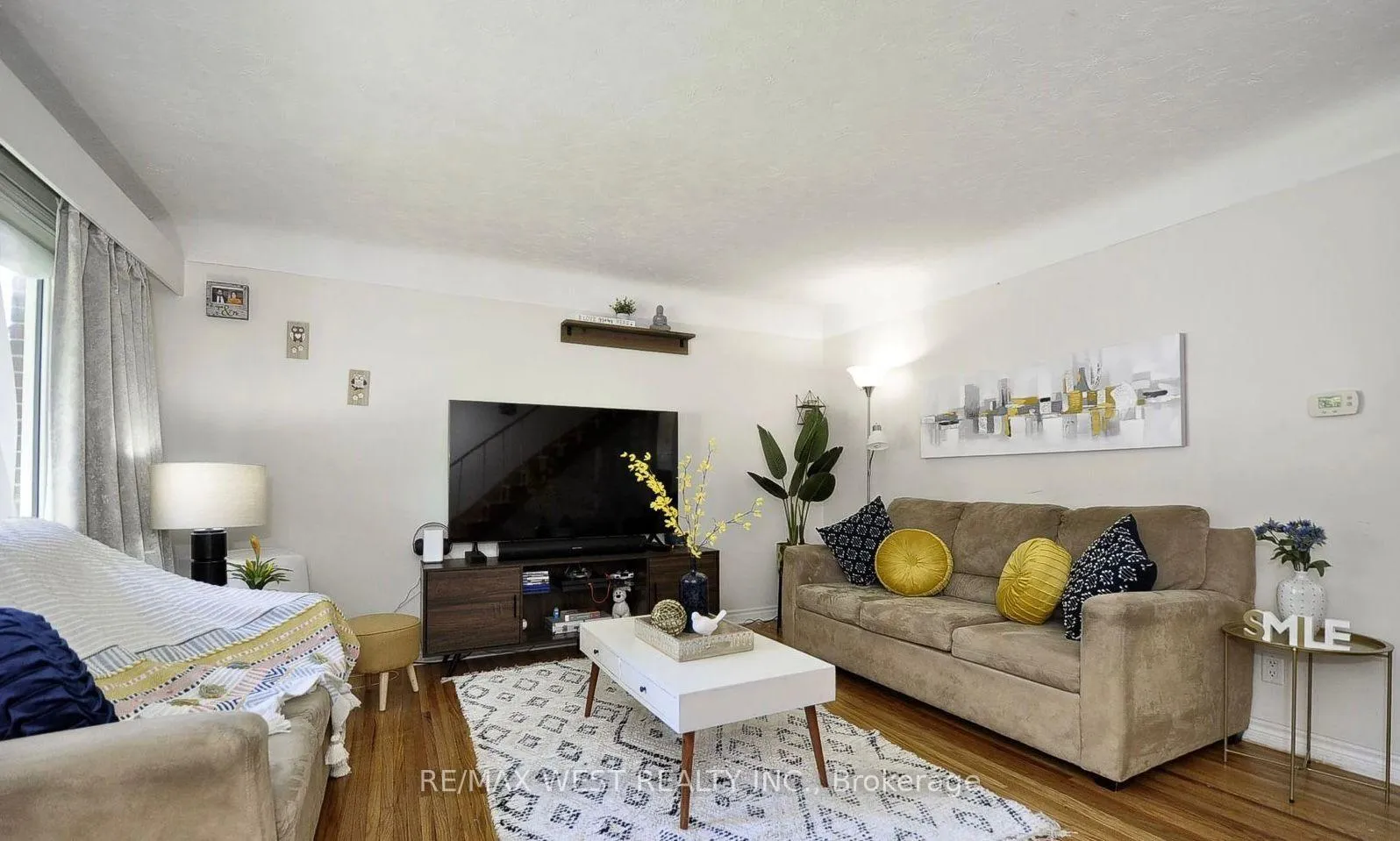 Photo 5 of 442 Highland Road E, Kitchener — HOMEH