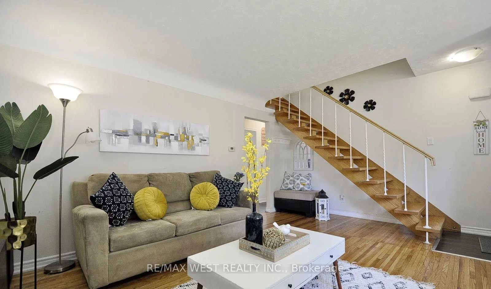 Photo 6 of 442 Highland Road E, Kitchener — HOMEH