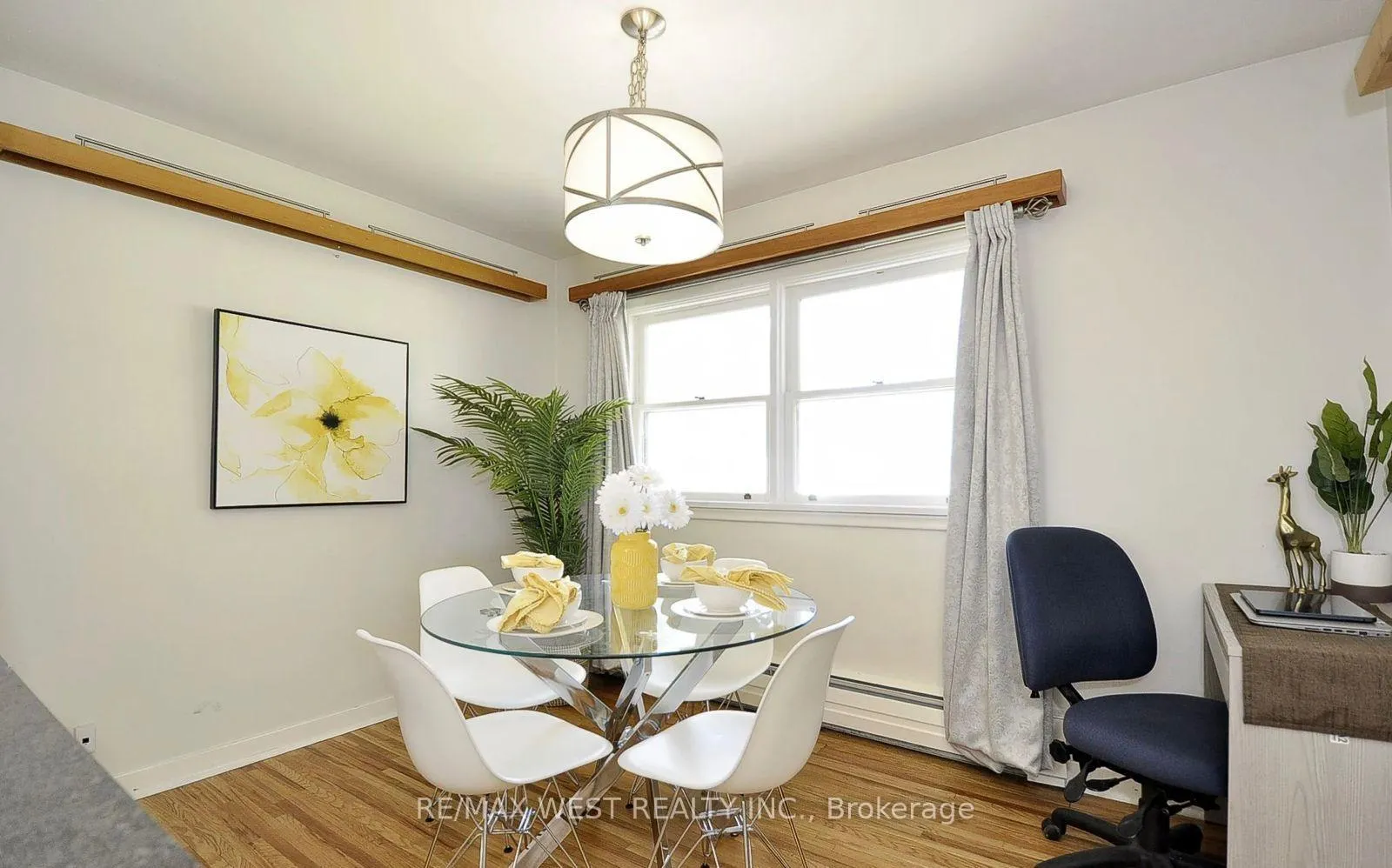 Photo 13 of 442 Highland Road E, Kitchener — HOMEH