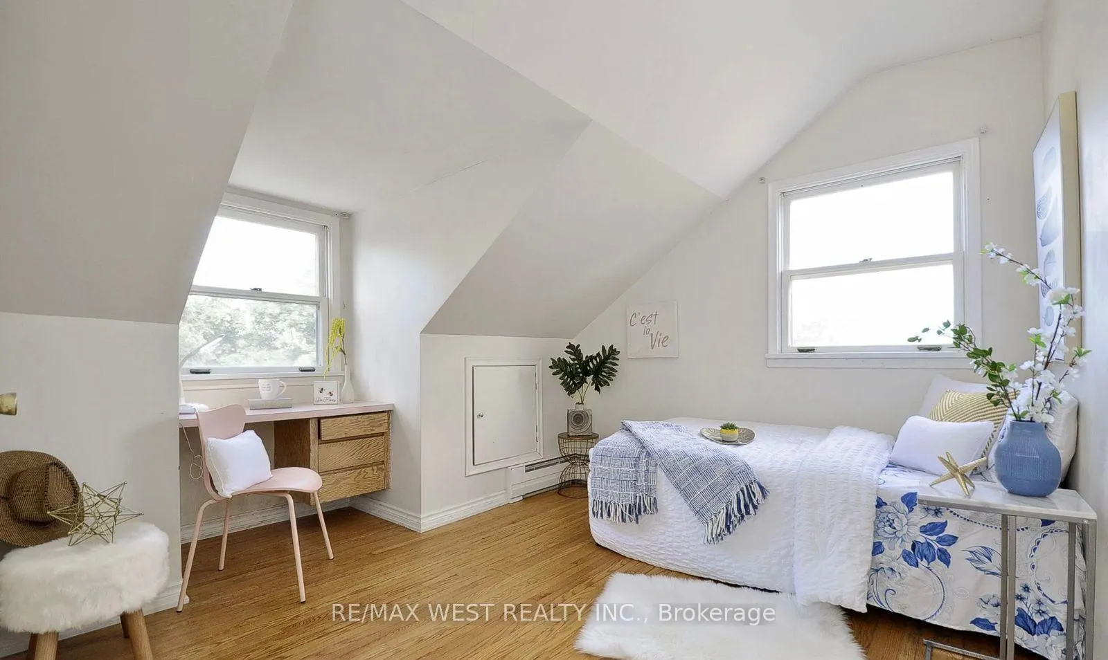 Photo 18 of 442 Highland Road E, Kitchener — HOMEH