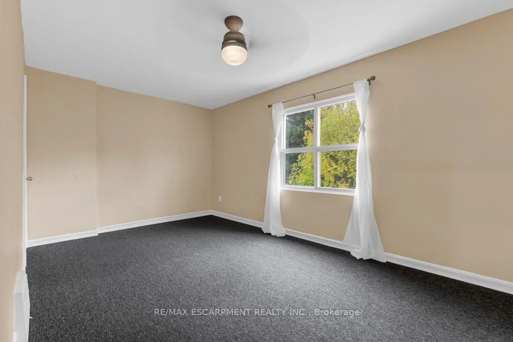 Photo 10 of 34 Sumach Street, Hamilton, McQuesten — HOMEH