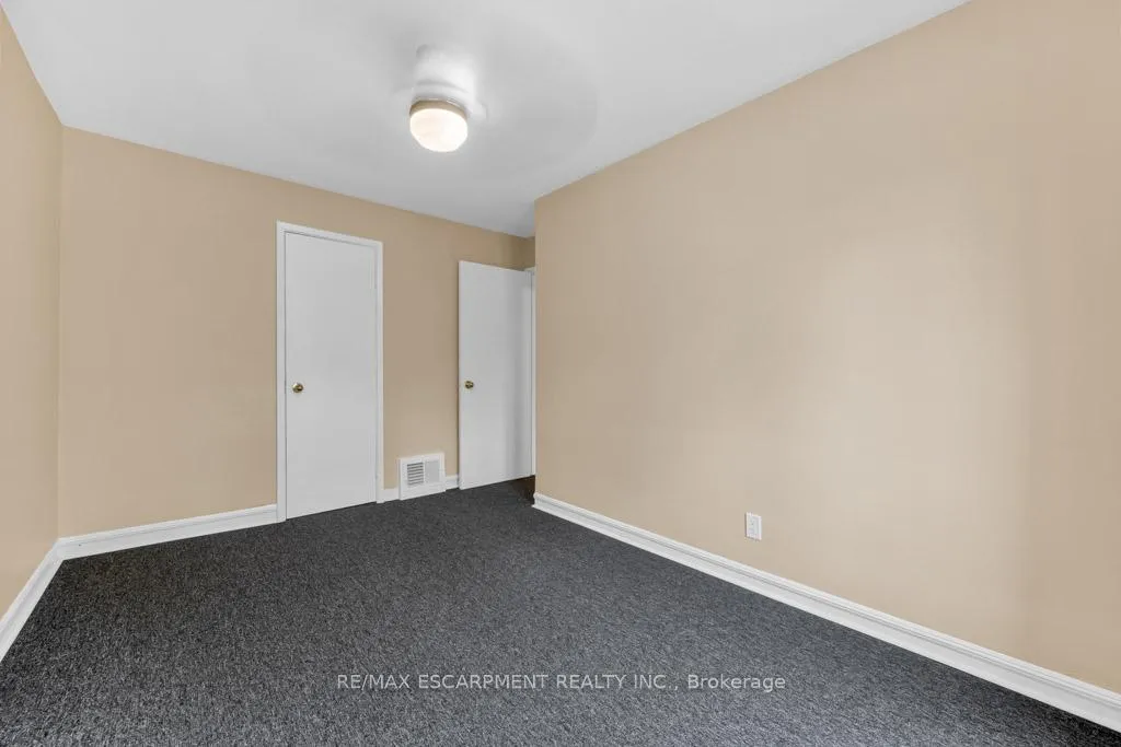 Photo 15 of 34 Sumach Street, Hamilton, McQuesten — HOMEH
