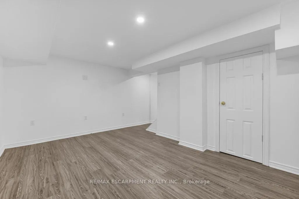 Photo 18 of 34 Sumach Street, Hamilton, McQuesten — HOMEH