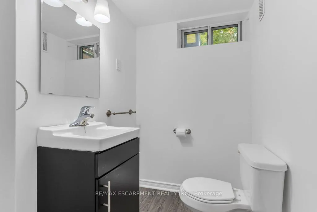 Photo 19 of 34 Sumach Street, Hamilton, McQuesten — HOMEH