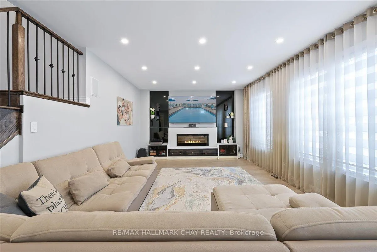 Photo 24 of 1287 Blackmore Street, Innisfil, Alcona — HOMEH