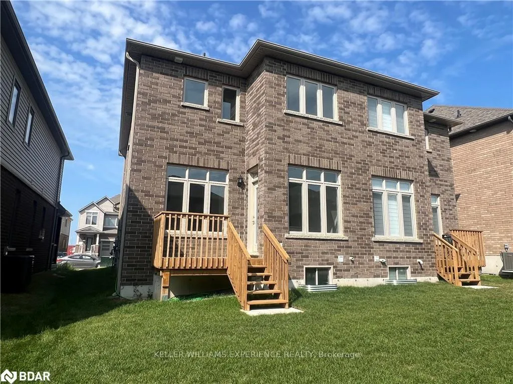 Photo 3 of 74 Sagewood Avenue, Barrie, Painswick South — HOMEH