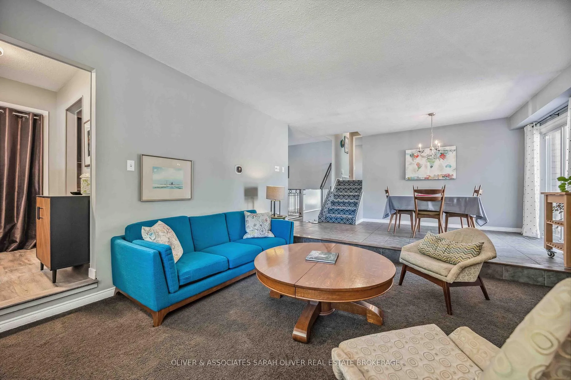 Photo 4 of 1961 Winslow Crescent, Sarnia — HOMEH