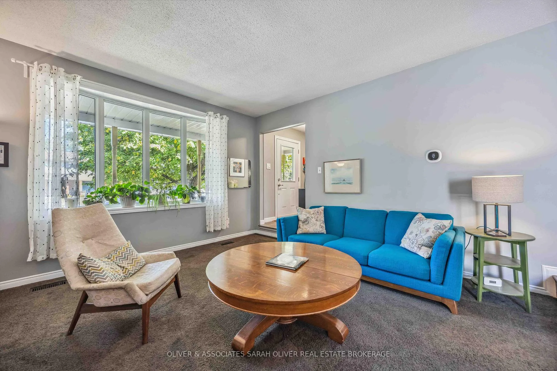 Photo 5 of 1961 Winslow Crescent, Sarnia — HOMEH